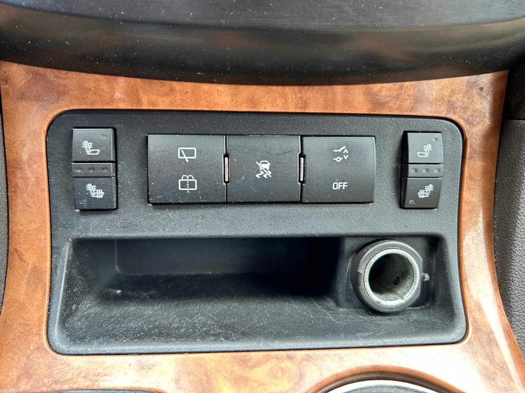 Used 2011 Buick Enclave CXL AWD/4WD image 17