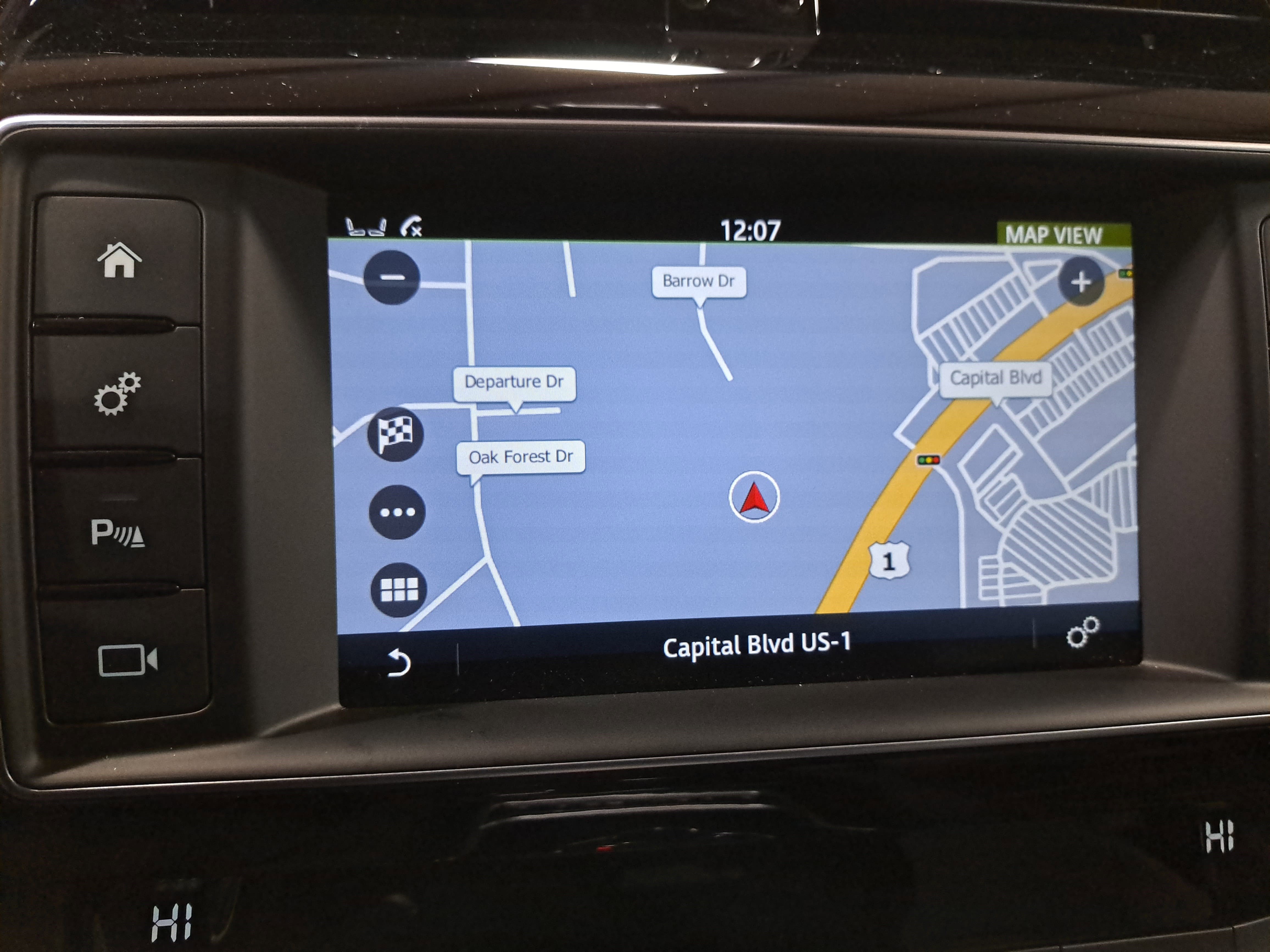 Used 2018 Jaguar F-PACE Prestige image 24