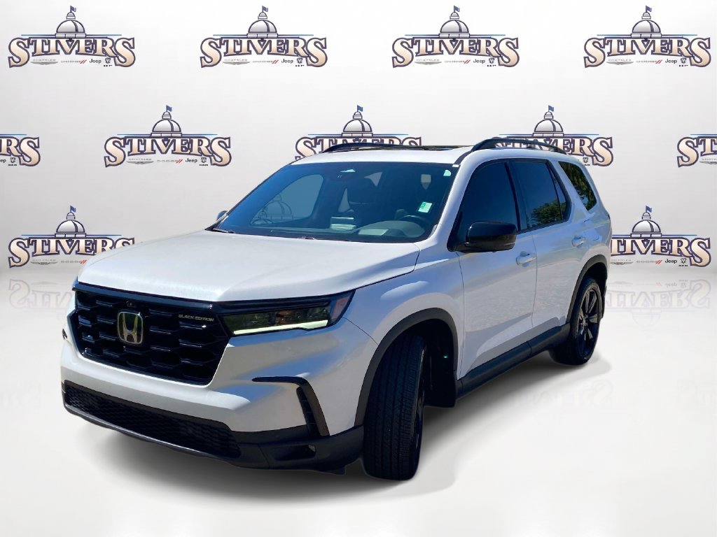 Used 2025 Honda Pilot Black Edition image 3