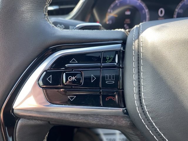 Used 2024 Jeep Grand Cherokee Overland w/ Adv Protech Group III AWD/4WD image 6