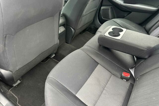 Used 2021 Nissan Sentra SV image 11