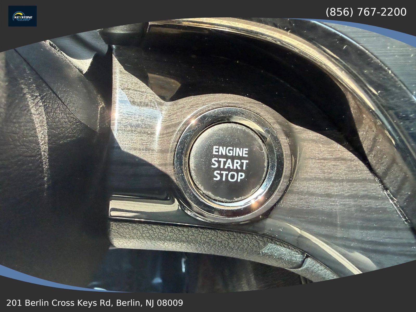 Used 2015 Toyota Avalon XLE FWD image 25