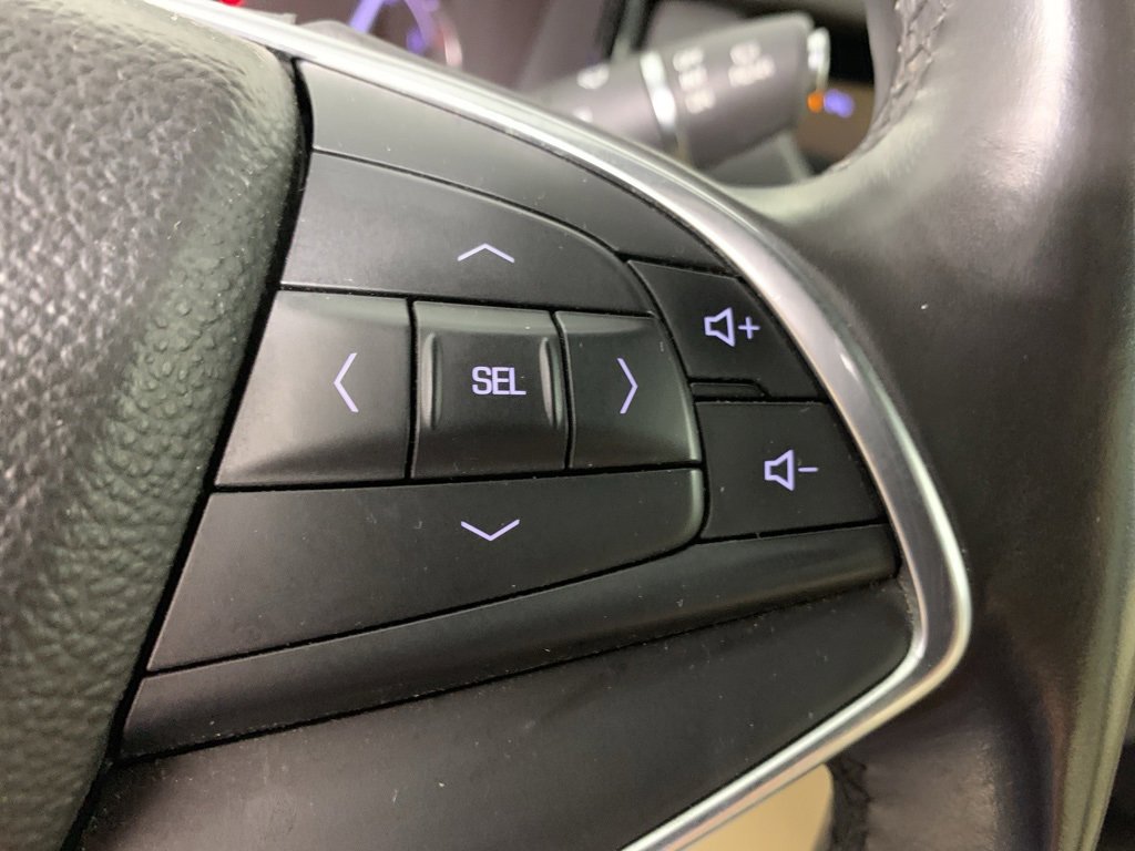 Used 2017 Cadillac XT5 Luxury w/ Advanced Security Package image 21