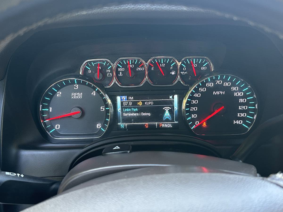 Used 2019 Chevrolet Suburban LT AWD/4WD image 37
