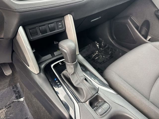 Used 2024 Toyota Corolla Cross LE image 30