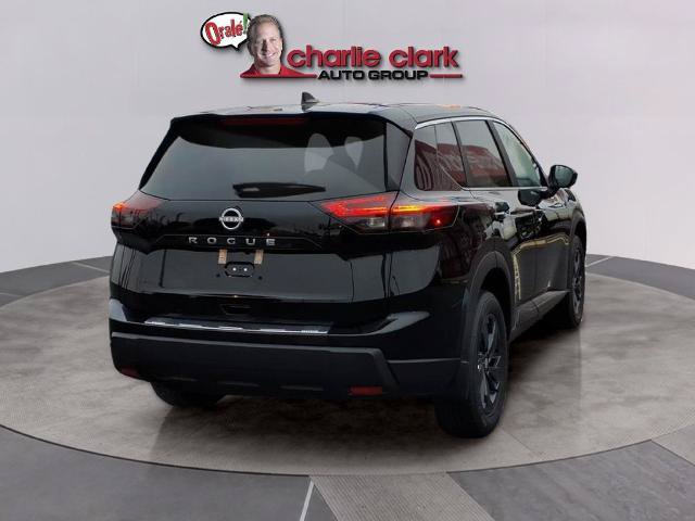 Certified 2026 Nissan Rogue SV FWD image 5