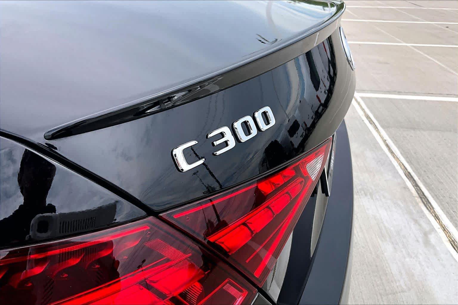 Used 2025 Mercedes-Benz C 300 4MATIC Sedan w/ AMG Line w/ Night Package image 28