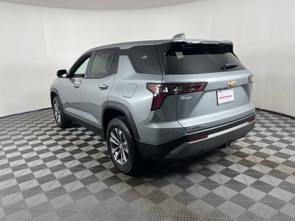 Certified 2025 Chevrolet Equinox LT FWD image 11