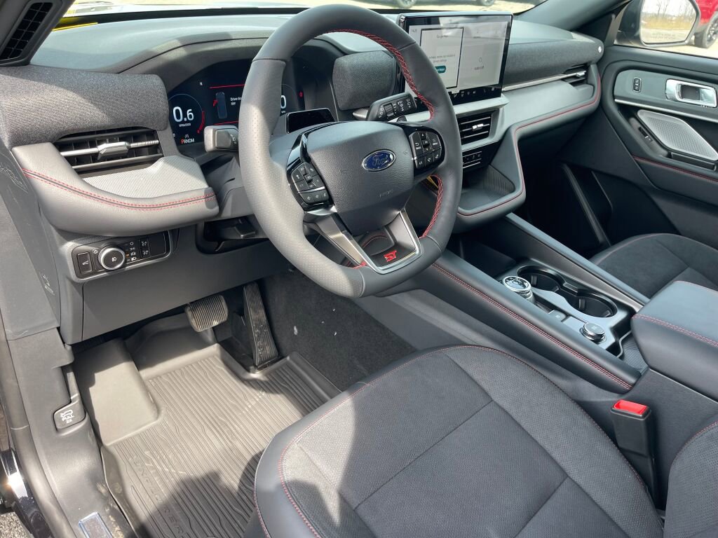 New 2026 Ford Explorer ST image 6