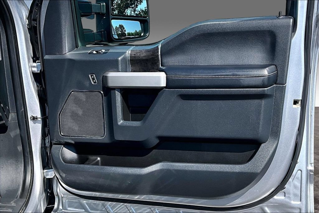 Used 2022 Ford F350 Lariat AWD/4WD image 13