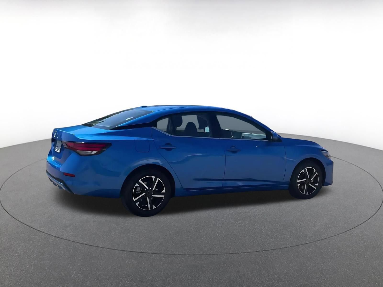 Used 2025 Nissan Sentra SV image 14