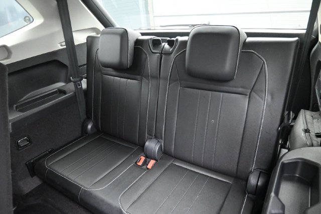 Used 2023 Volkswagen Tiguan SE FWD image 28