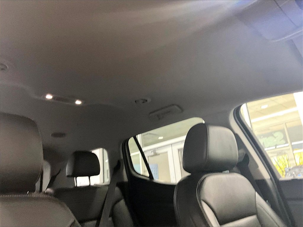 Used 2023 GMC Acadia SLT image 23