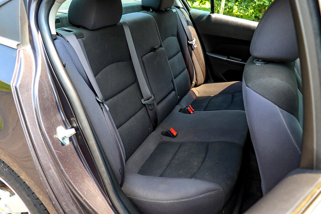 Used 2015 Chevrolet Cruze LT w/ Technology Package image 22