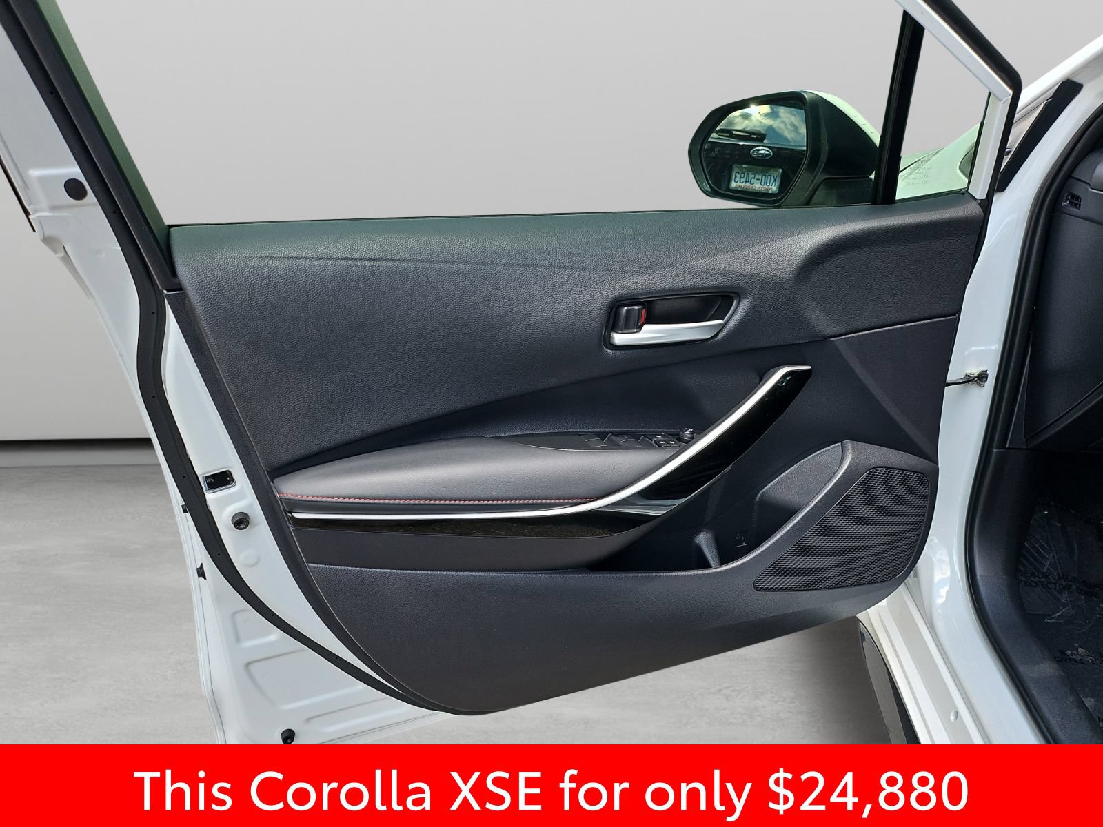 Used 2023 Toyota Corolla XSE FWD image 34
