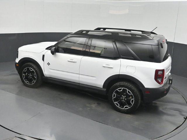 Used 2025 Ford Bronco Sport Outer Banks w/ Outer Banks Tech Package+ AWD/4WD image 48