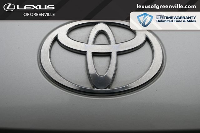 Used 2023 Toyota Prius LE FWD image 32