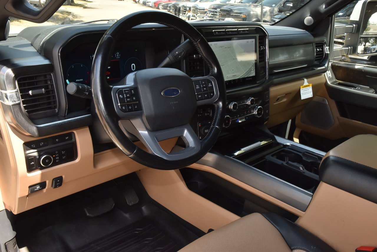 Used 2023 Ford F250 Lariat w/ Lariat Ultimate Package AWD/4WD image 35