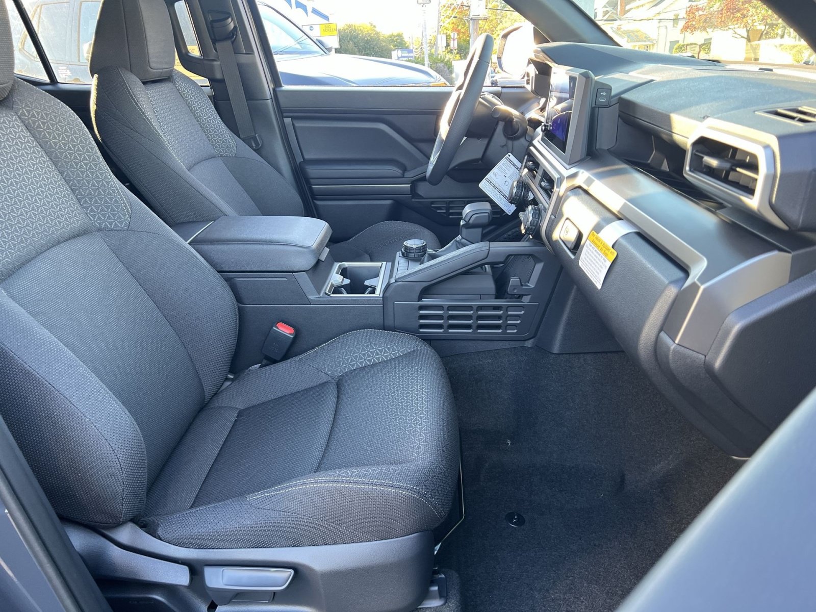 New 2026 Toyota 4Runner SR5 AWD/4WD image 18