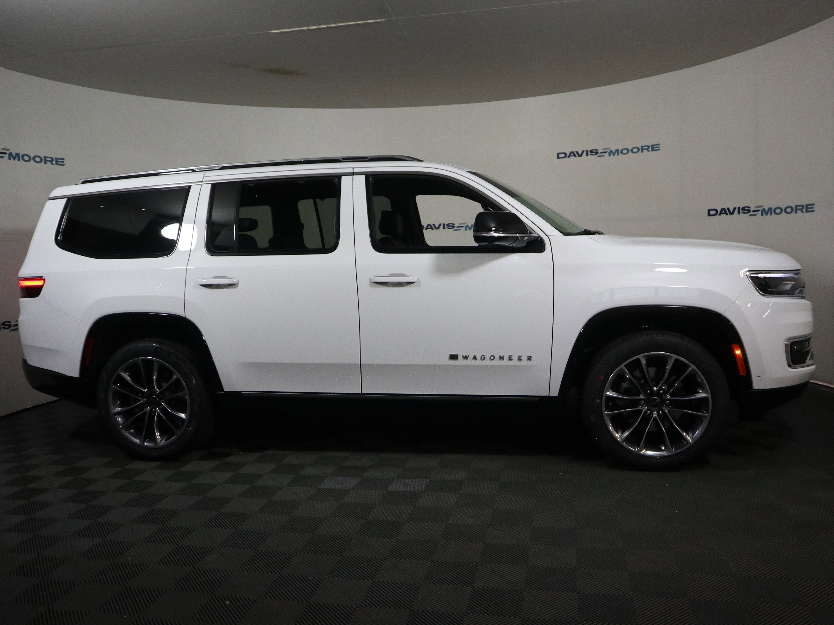 New 2025 Jeep Wagoneer Series III image 4