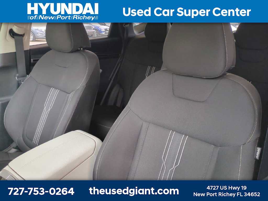 Certified 2022 Hyundai Tucson SEL w/ Convenience Package FWD image 6