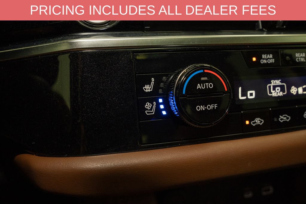 Used 2023 Nissan Pathfinder Platinum w/ Lighting Package (N93) AWD/4WD image 17