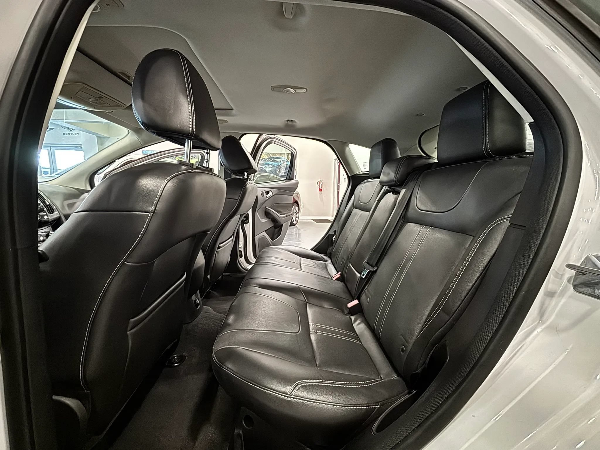 Used 2014 Ford Focus Titanium FWD image 16
