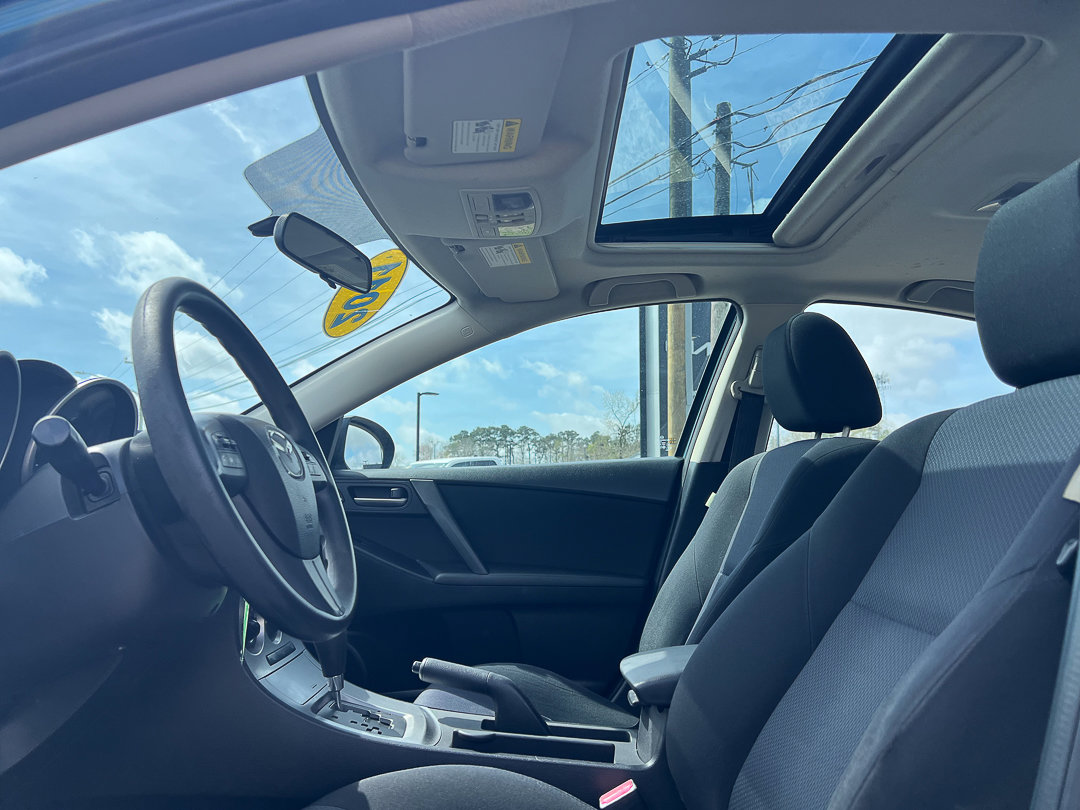 Used 2011 MAZDA MAZDA3 i Touring image 19