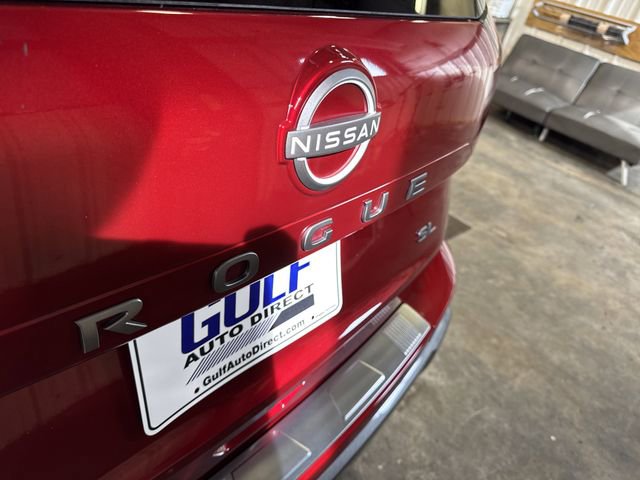 Used 2025 Nissan Rogue SL image 11