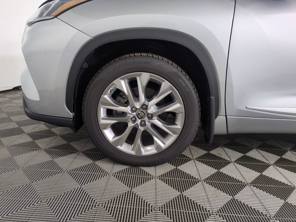 Used 2020 Toyota Highlander Limited AWD/4WD image 30