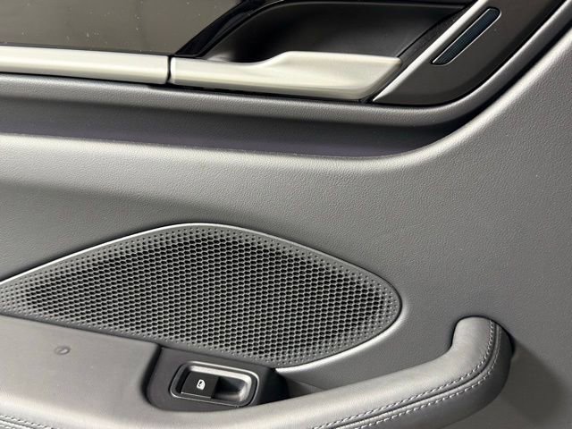 Used 2025 Porsche Macan 4S Electric image 21