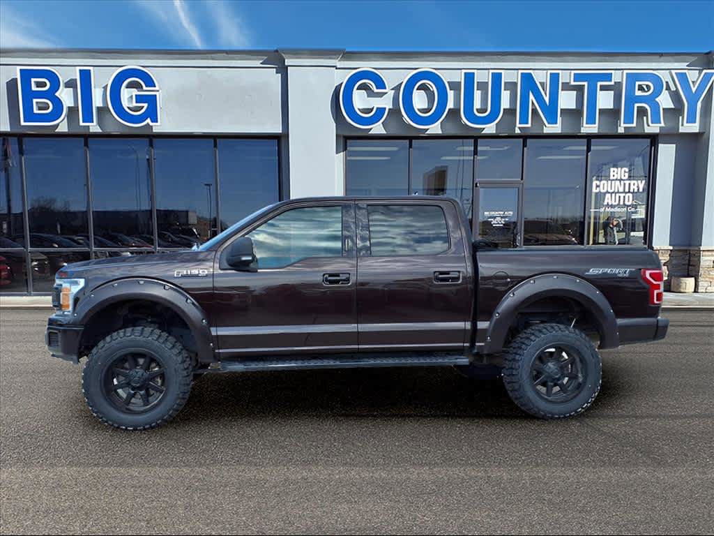 Used 2018 Ford F150 XLT w/ Equipment Group 302A Luxury AWD/4WD image 2