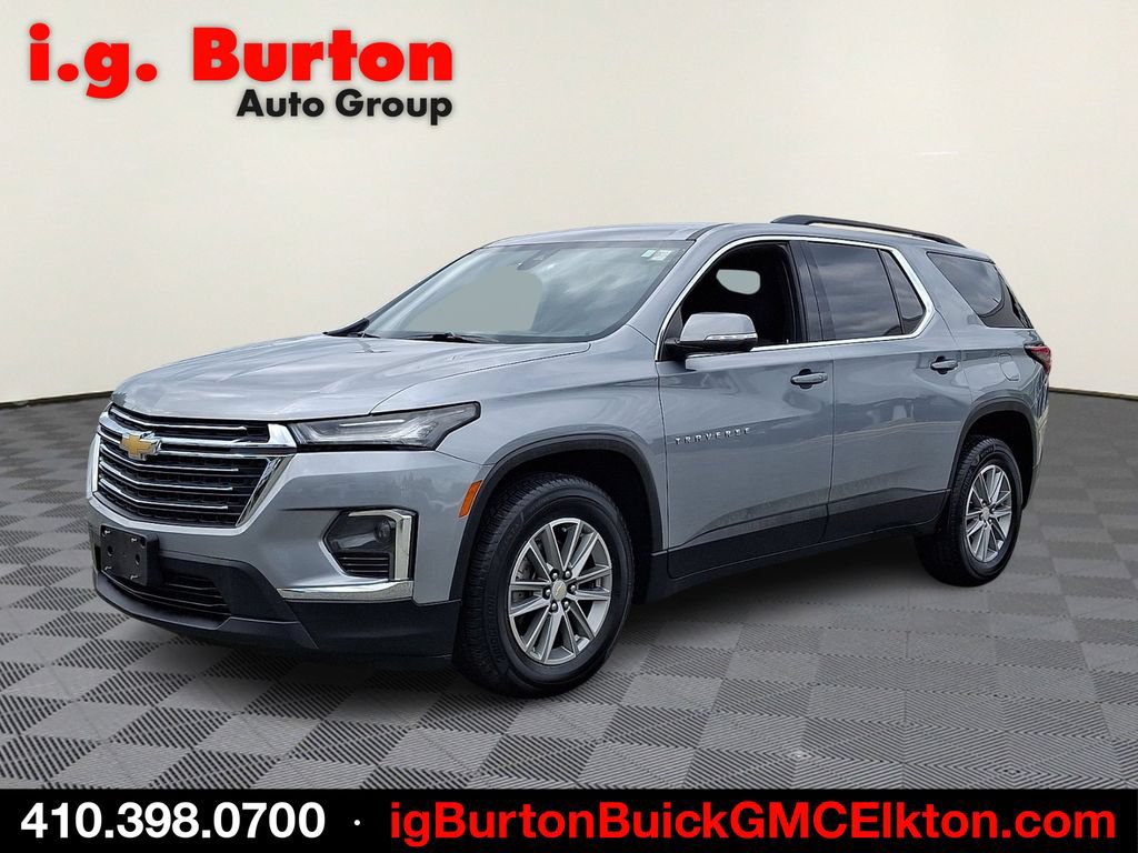 Used 2023 Chevrolet Traverse LT AWD/4WD image 3