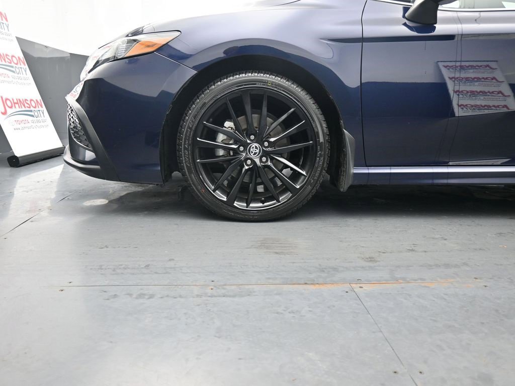 Used 2021 Toyota Camry SE image 15