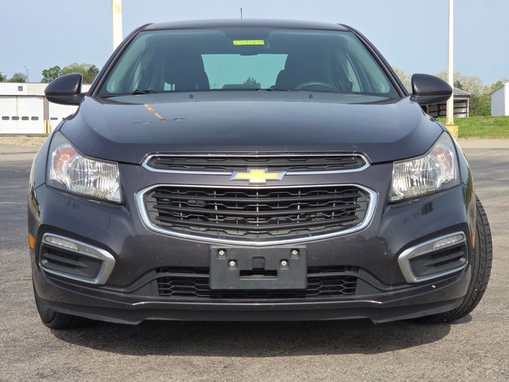 Used 2016 Chevrolet Cruze LT FWD image 3