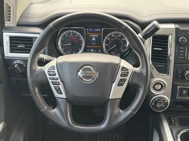 Used 2019 Nissan Titan SV w/ SV Convenience Package AWD/4WD image 12