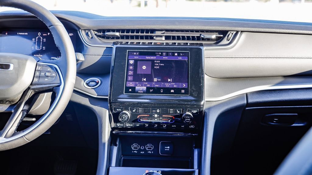 New 2025 Jeep Grand Cherokee L Altitude image 14