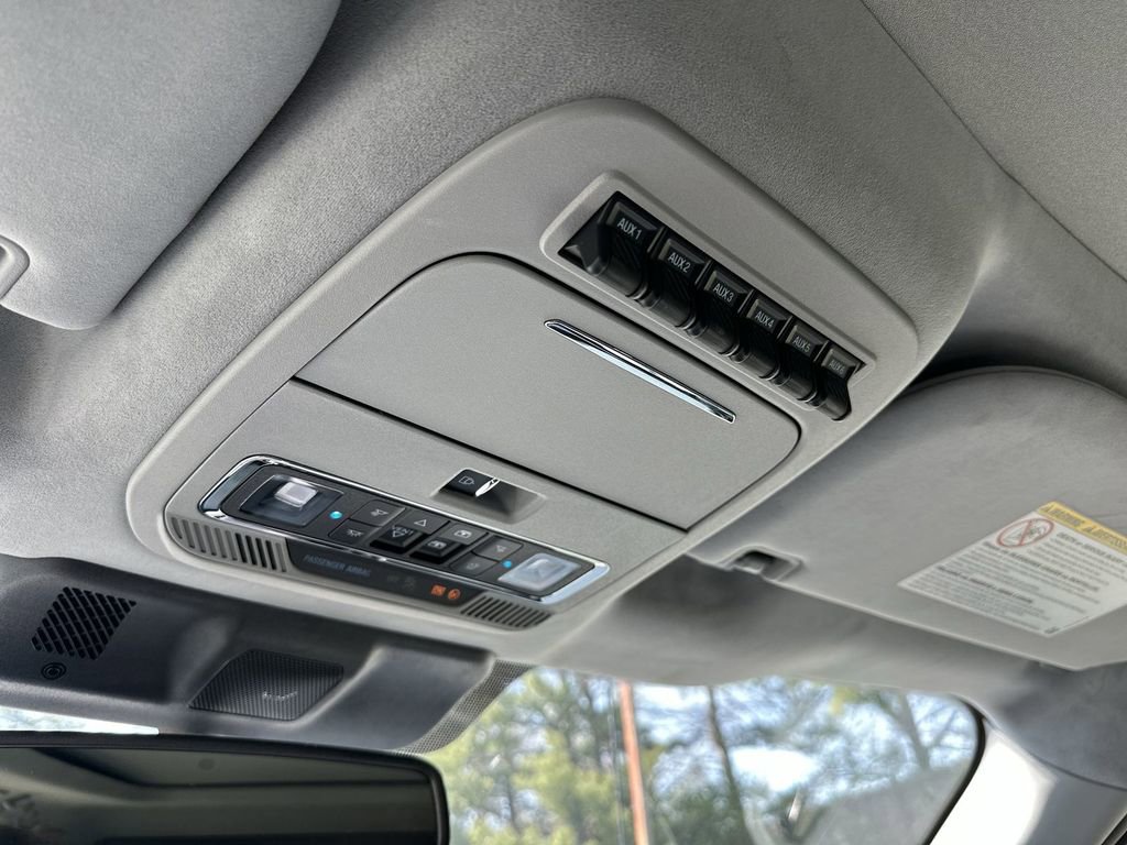 Used 2024 Ford F450 Limited w/ FX4 Off-Road Package image 22