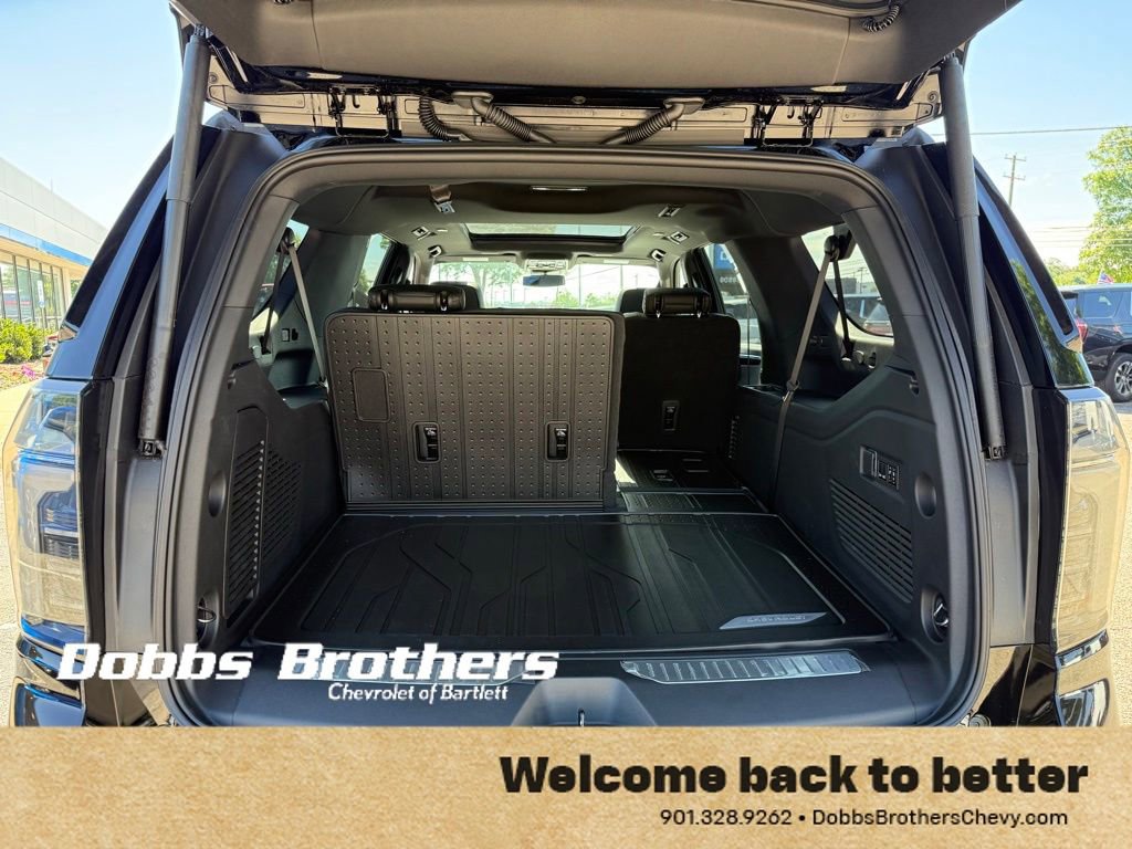New 2026 Chevrolet Suburban RST w/ Comfort Package AWD/4WD image 33