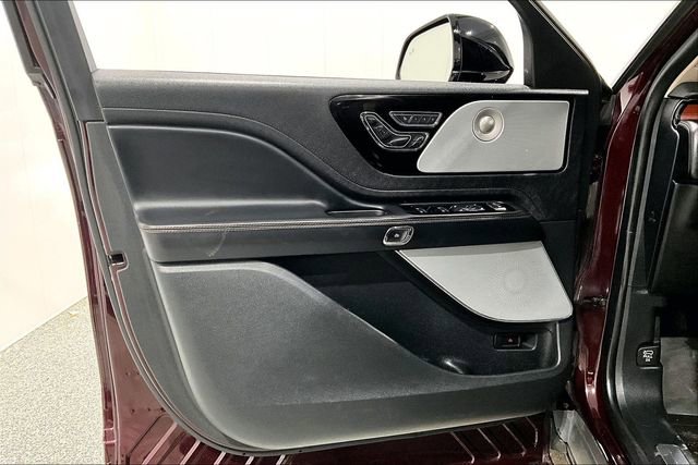 Used 2020 Lincoln Aviator Reserve w/ Equipment Group 201A image 21