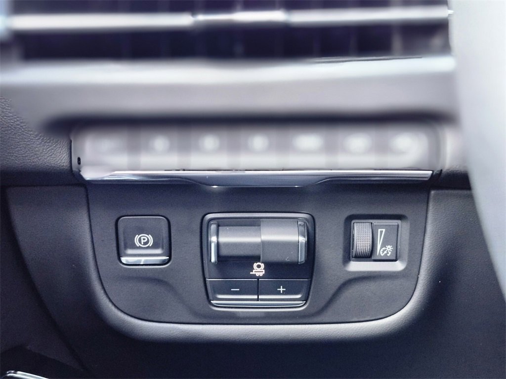 Certified 2025 Cadillac Escalade Sport w/ Touring Package image 25