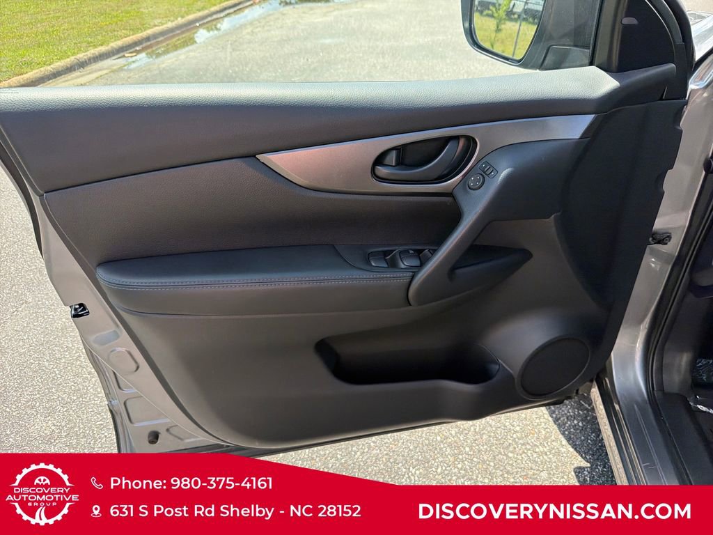 Certified 2021 Nissan Rogue Sport S FWD image 10