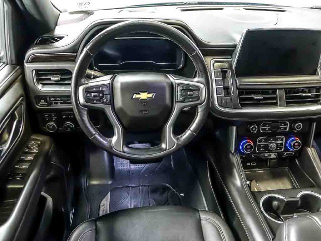 Used 2022 Chevrolet Tahoe LT w/ Luxury Package AWD/4WD image 18