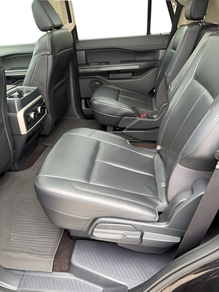 Used 2023 Ford Expedition XLT AWD/4WD image 20