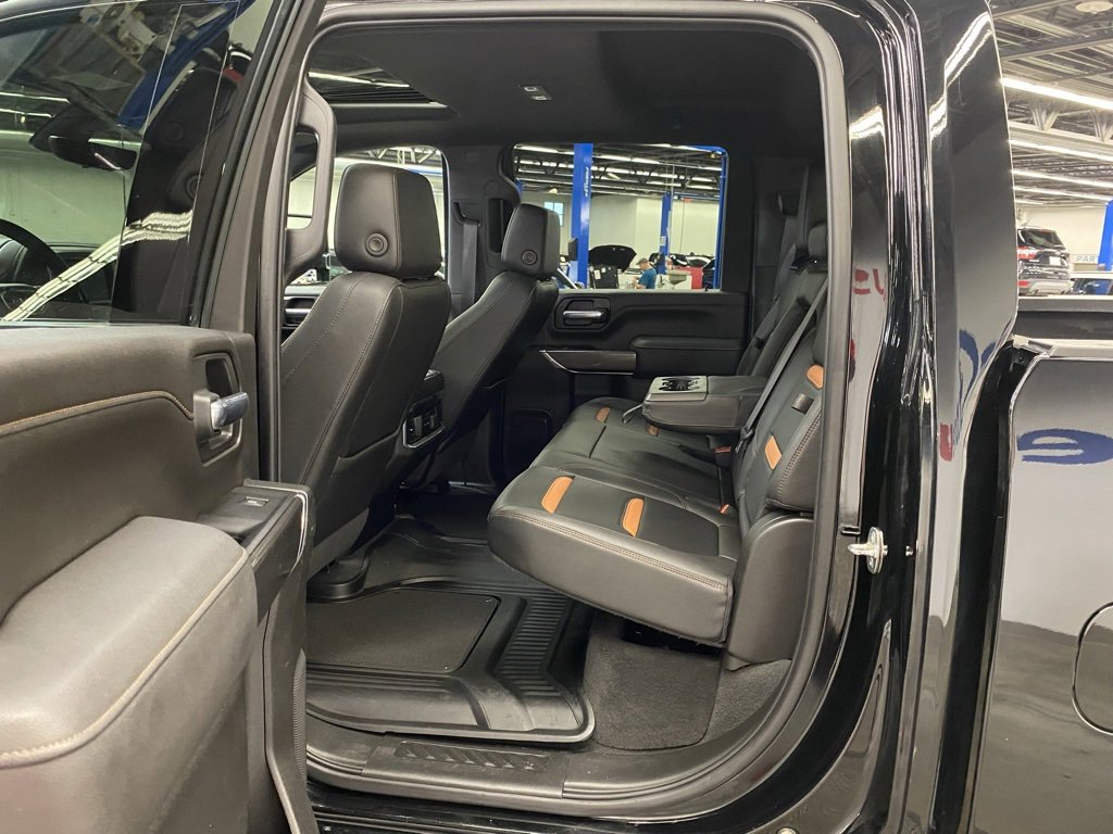 Used 2022 GMC Sierra 2500 AT4 w/ AT4 Premium Plus Package image 17