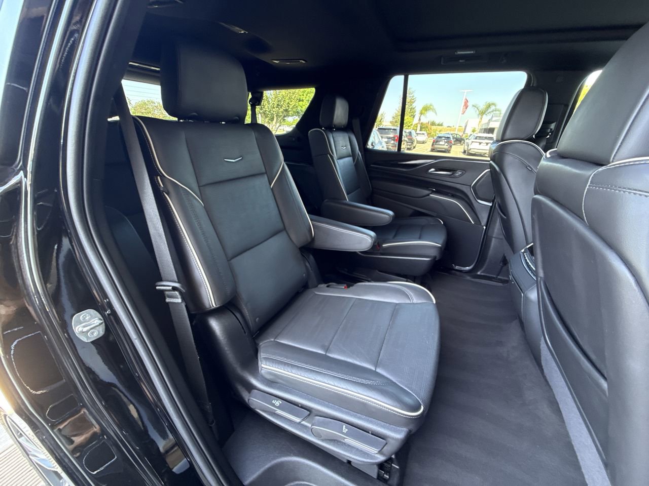Used 2024 Cadillac Escalade Sport AWD/4WD image 27