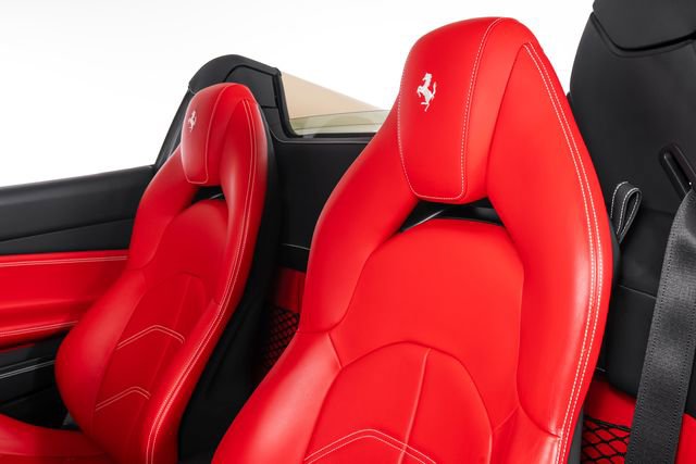 Used 2018 Ferrari 488 Spider RWD image 22