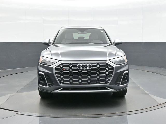 Used 2024 Audi SQ5 Premium Plus image 2