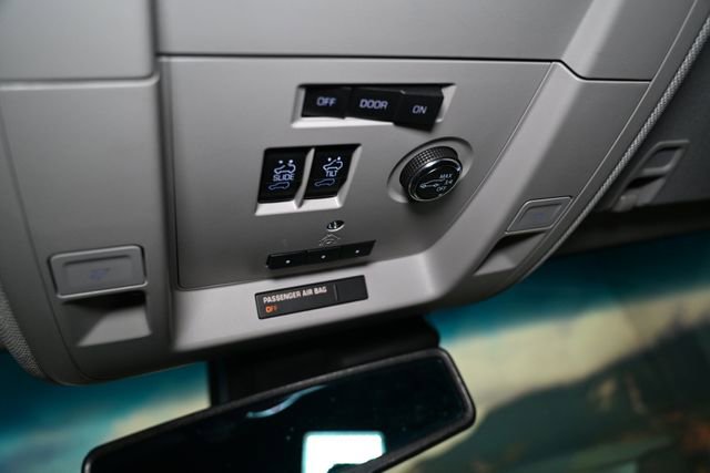 Used 2019 Chevrolet Suburban Premier AWD/4WD image 47