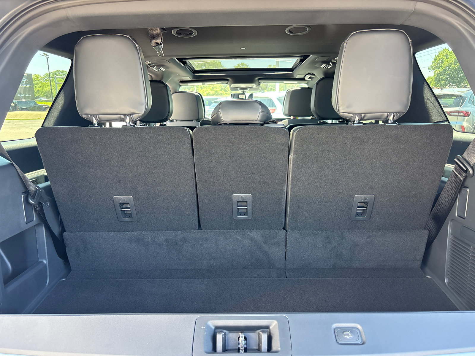 New 2026 Lincoln Navigator Reserve w/ Jet Appearance Package AWD/4WD image 9